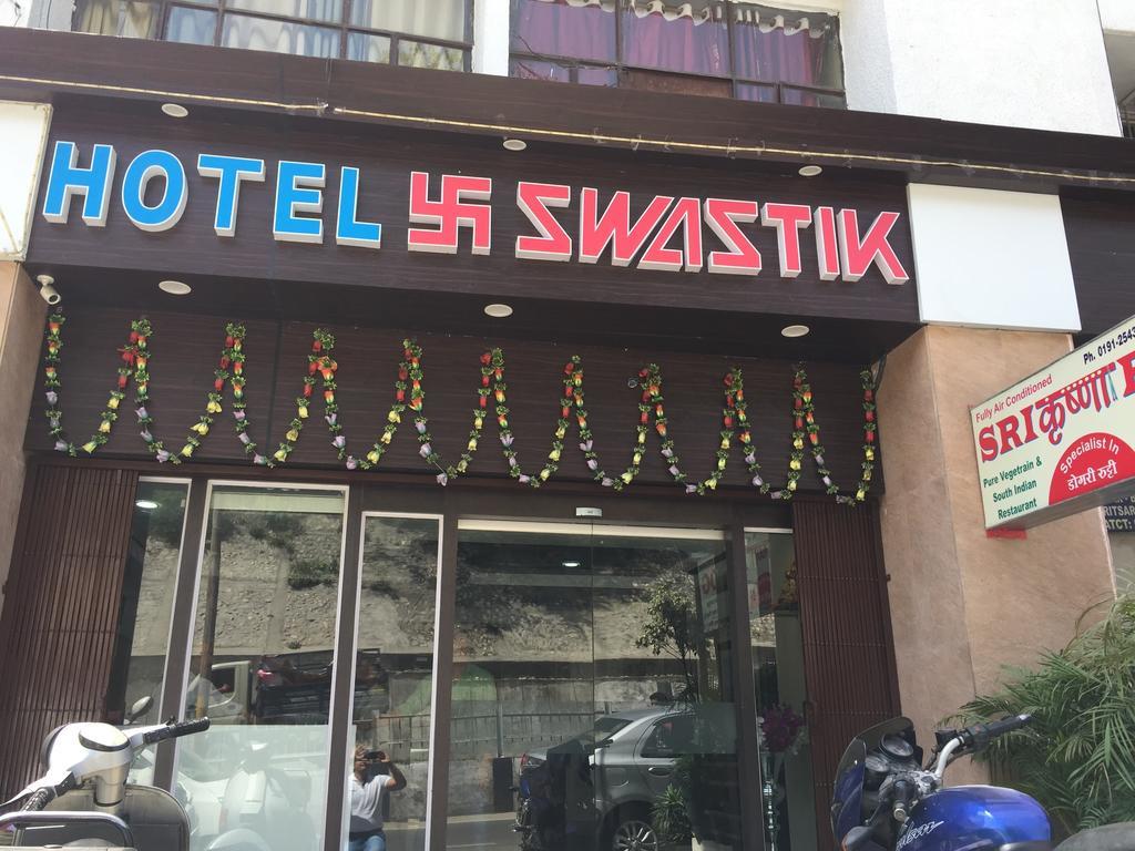Hotel Swastik Jammu Bagian luar foto